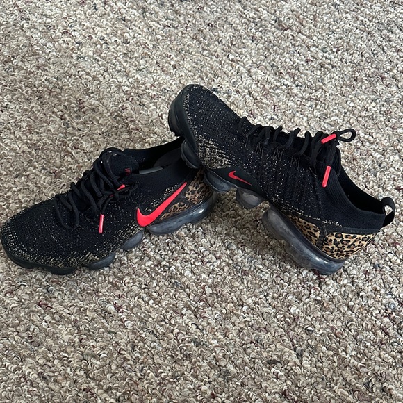 Nike Shoes - Nike vapor max